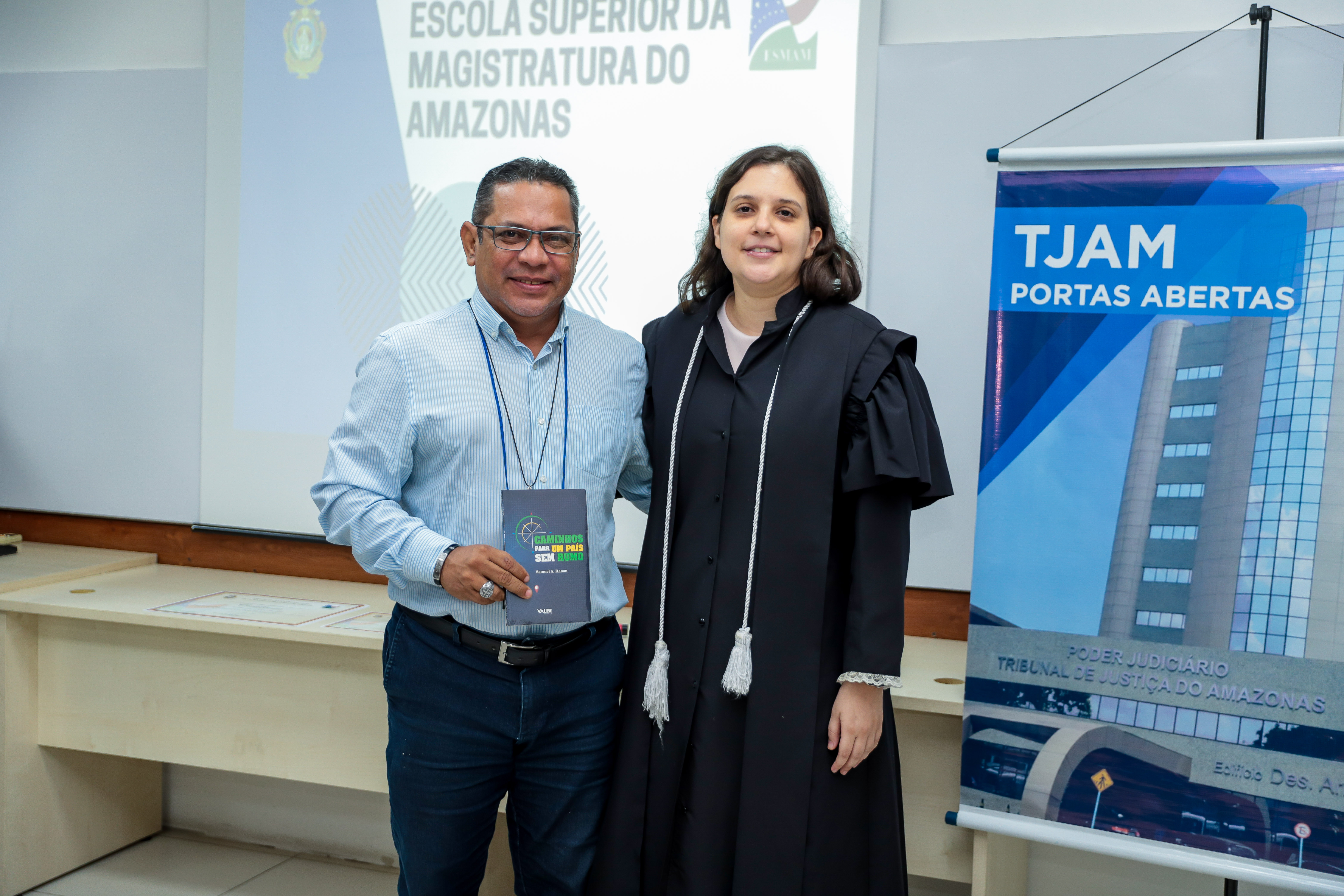 20251112---esmam-realiza-mais-uma-edio-do-projeto-portas-abertas-com-palestra-para-acadmicos-da-universidade-catlica-de-filosofia_54918678282_o