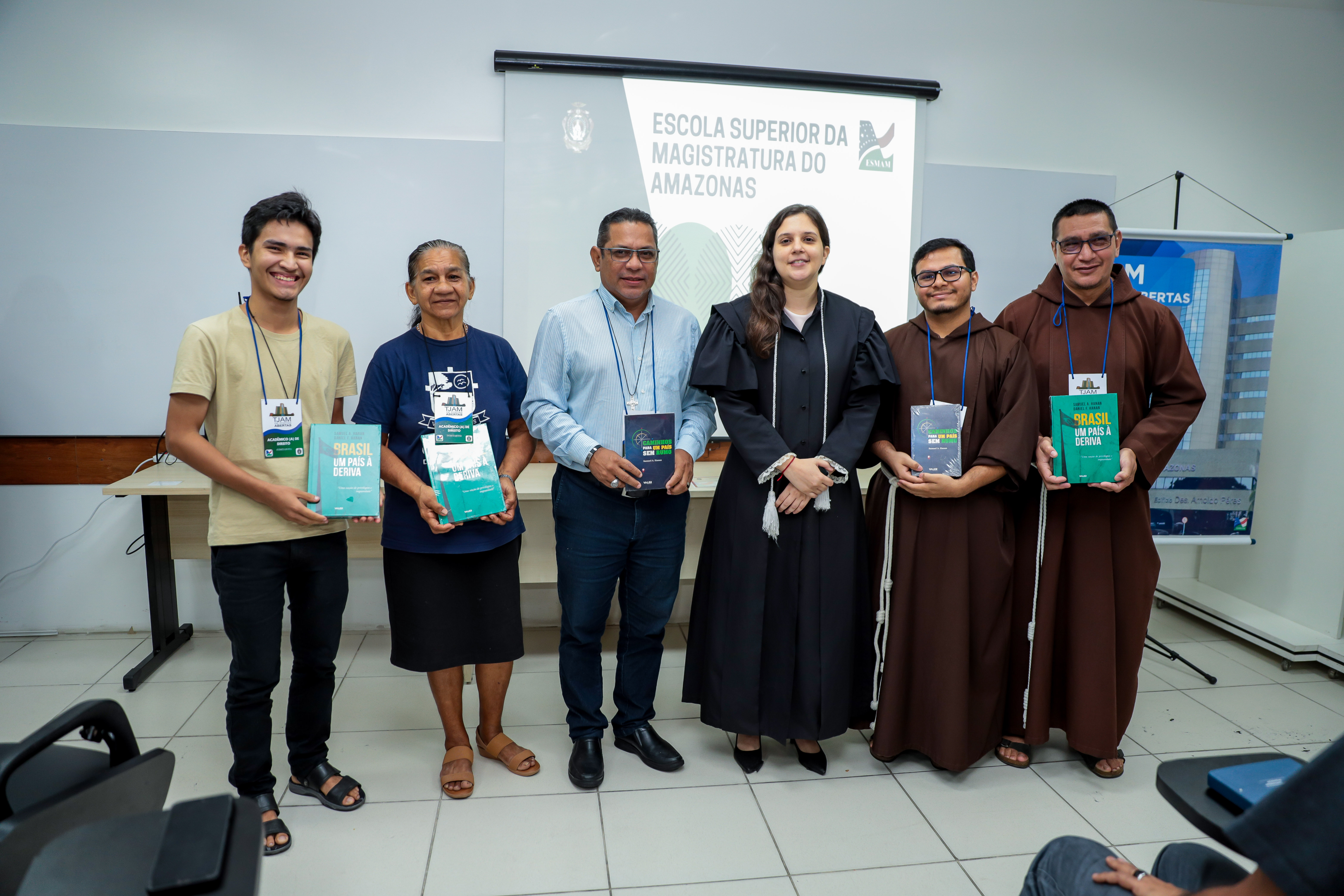 20251112---esmam-realiza-mais-uma-edio-do-projeto-portas-abertas-com-palestra-para-acadmicos-da-universidade-catlica-de-filosofia_54919789584_o